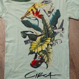 Coolest graphic tee ever. Party boy wear for sure.